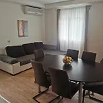Дом отдыха Holiday Mandalena