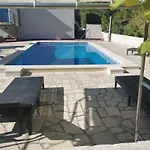 Holiday Mandalena Дом отдыха *