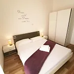 Дом отдыха Holiday Mandalena