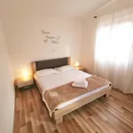 Дом отдыха Holiday Mandalena
