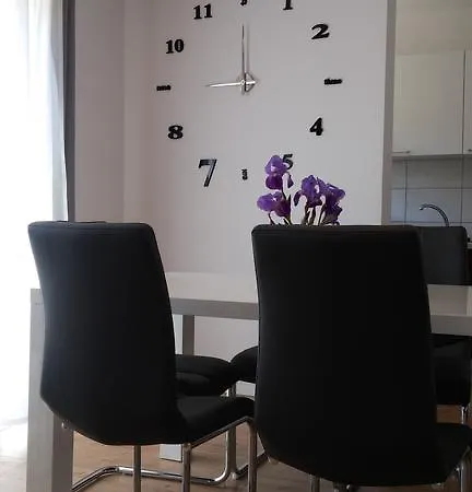 Holiday home Mandalena *